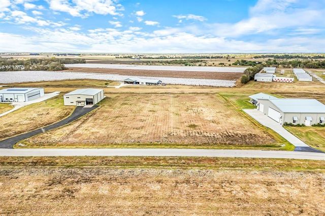 7787 Meteor Drive, Sealy, TX 77474