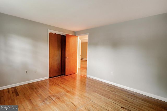1907 ROBINDALE AVE, Lancaster, PA 17601