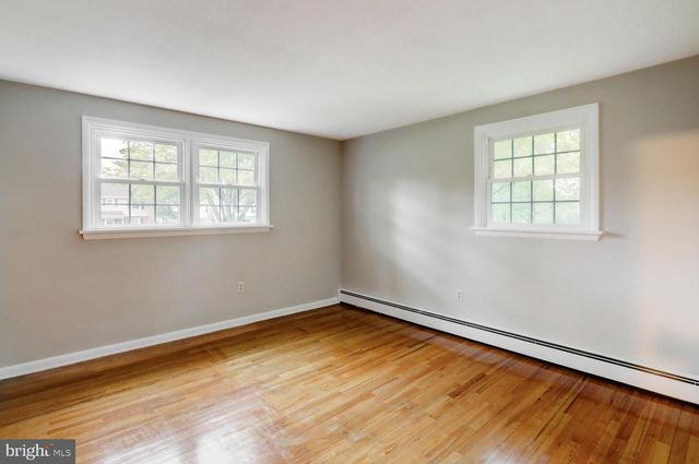 1907 ROBINDALE AVE, Lancaster, PA 17601