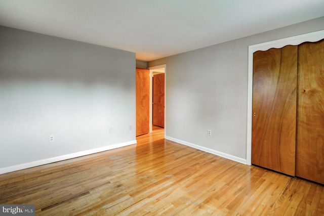 1907 ROBINDALE AVE, Lancaster, PA 17601