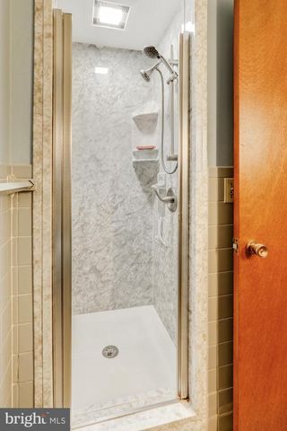 1907 ROBINDALE AVE, Lancaster, PA 17601