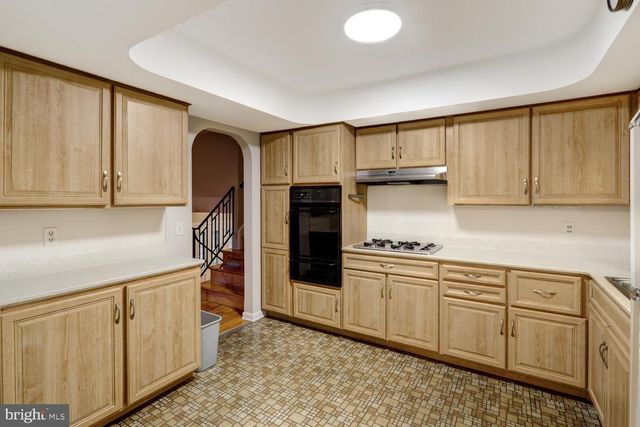 1907 ROBINDALE AVE, Lancaster, PA 17601