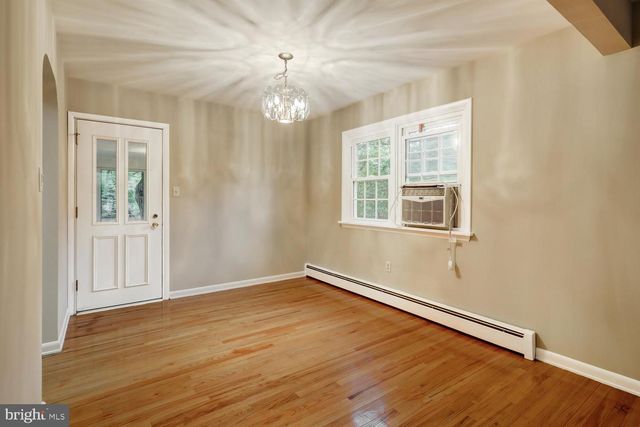 1907 ROBINDALE AVE, Lancaster, PA 17601