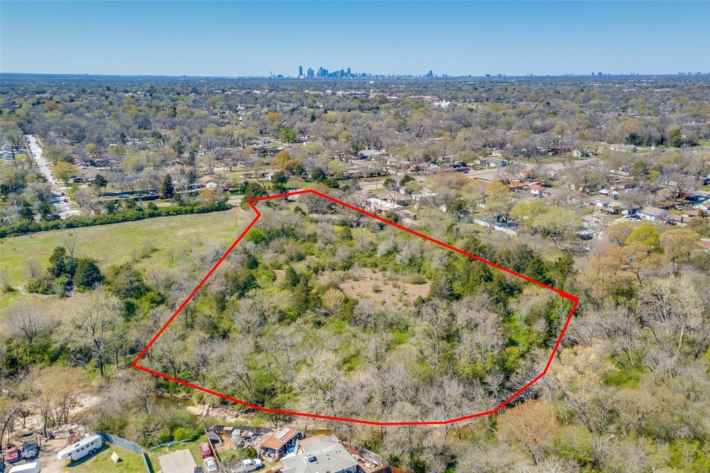930 N Prairie Creek Road, Dallas, TX 75217
