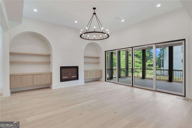290 Christopher Robin Road, Alpharetta, GA 30005