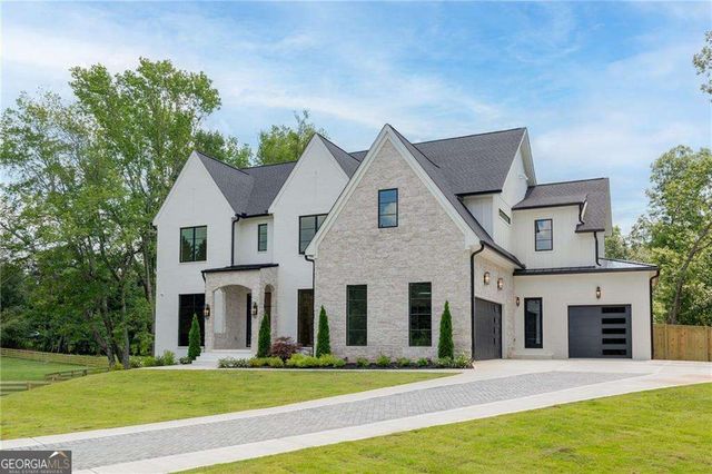 290 Christopher Robin Road, Alpharetta, GA 30005