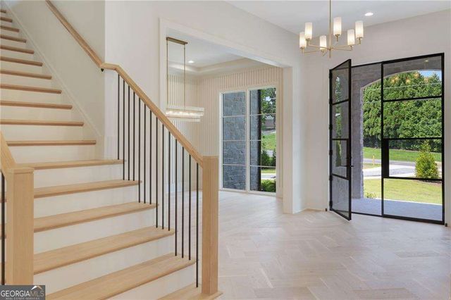 290 Christopher Robin Road, Alpharetta, GA 30005