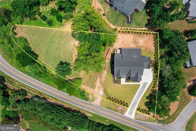 290 Christopher Robin Road, Alpharetta, GA 30005