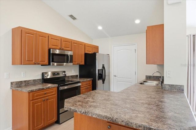 1910 JOHN ARTHUR WAY, Lakeland, FL 33803