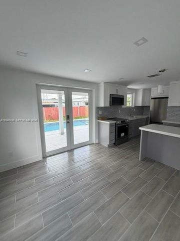3515-3517 SW 91st Ave, Miami, FL 33165