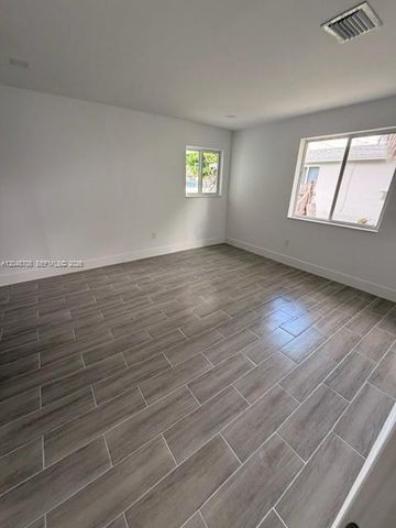 3515-3517 SW 91st Ave, Miami, FL 33165