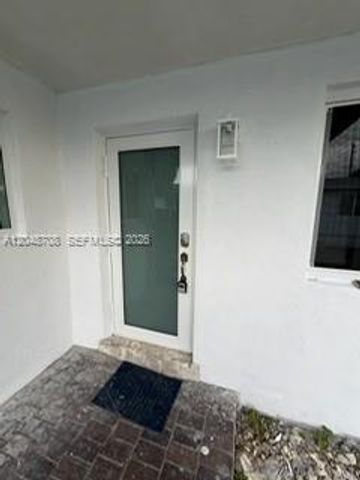 3515-3517 SW 91st Ave, Miami, FL 33165