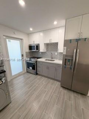 3515-3517 SW 91st Ave, Miami, FL 33165