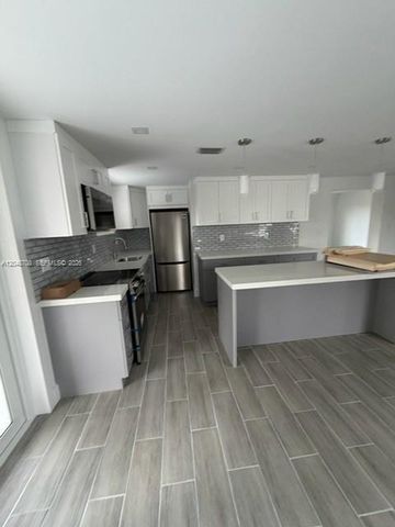 3515-3517 SW 91st Ave, Miami, FL 33165