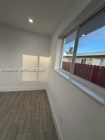 3515-3517 SW 91st Ave, Miami, FL 33165
