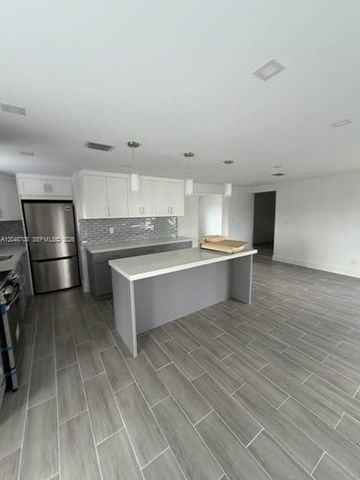 3515-3517 SW 91st Ave, Miami, FL 33165