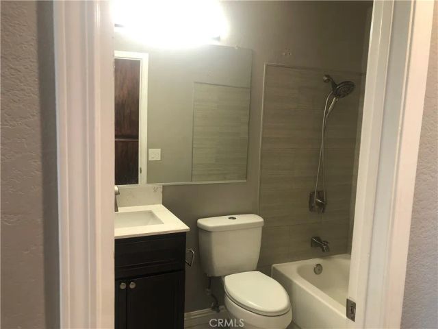 17946 Fairfax, Fontana, CA 92336