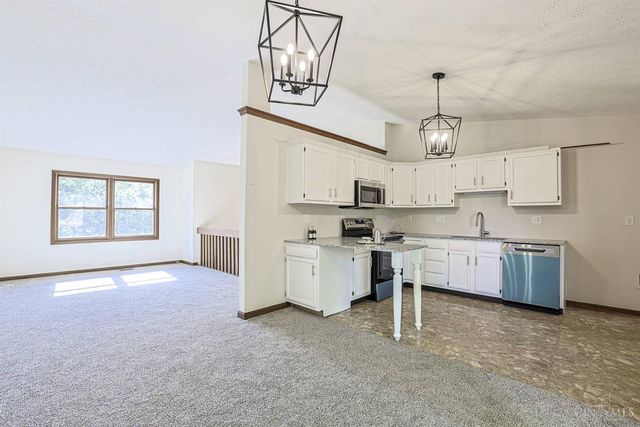 2708 Bradford Drive, Middletown, OH 45044