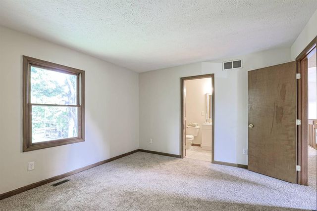 2708 Bradford Drive, Middletown, OH 45044