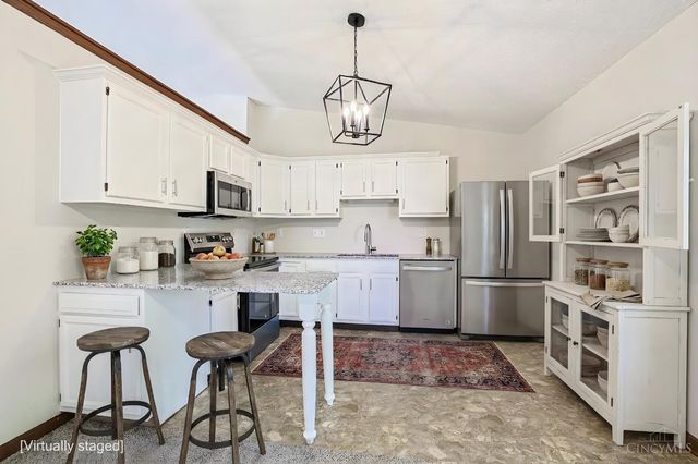 2708 Bradford Drive, Middletown, OH 45044