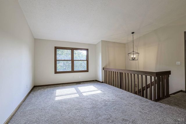 2708 Bradford Drive, Middletown, OH 45044