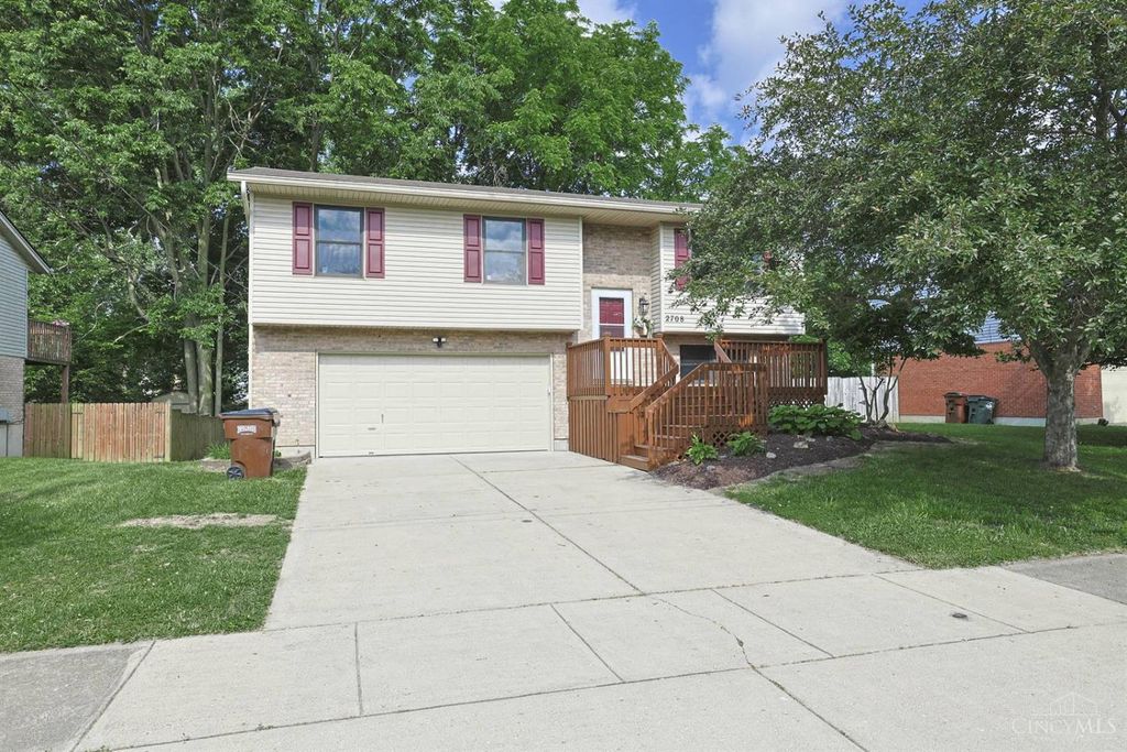 2708 Bradford Drive, Middletown, OH 45044