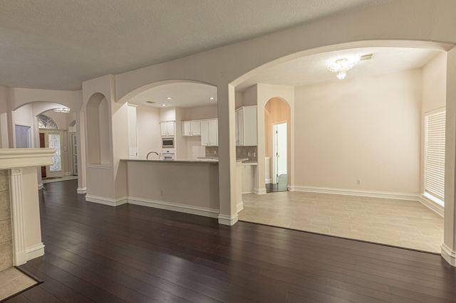 11411 Old Mission Road, Houston, TX 77095