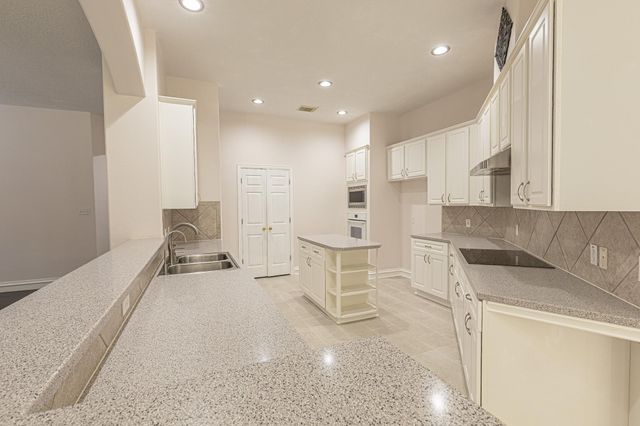 11411 Old Mission Road, Houston, TX 77095
