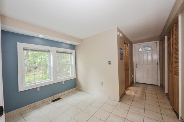 25 Cheryl Drive, Concord, NH 03303