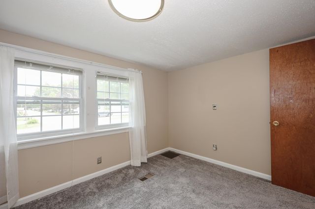 25 Cheryl Drive, Concord, NH 03303