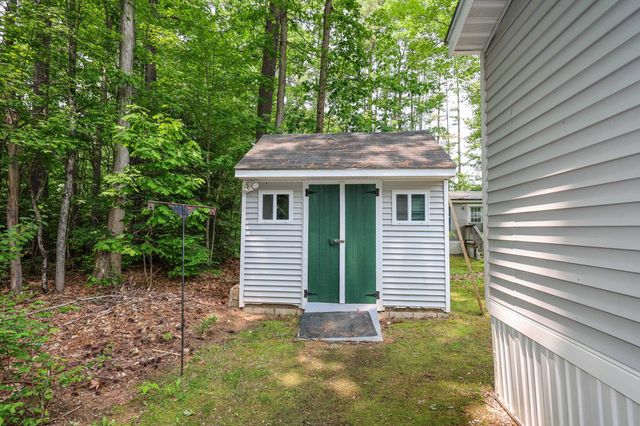 25 Cheryl Drive, Concord, NH 03303