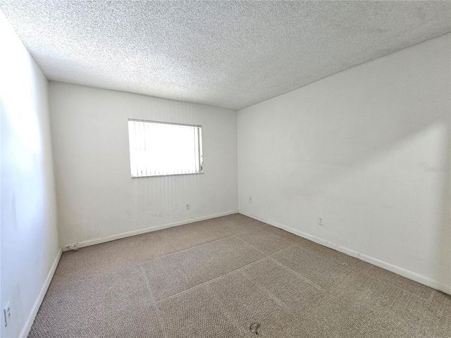 209 NW JEFFERSON CIRCLE N 15, St Petersburg, FL 33702