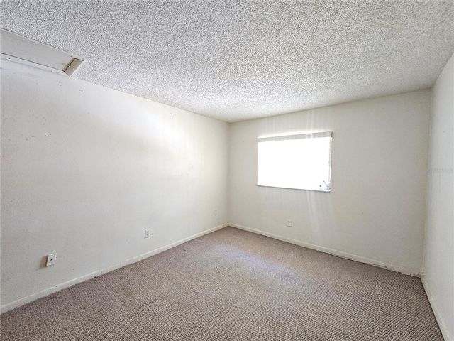 209 NW JEFFERSON CIRCLE N 15, St Petersburg, FL 33702