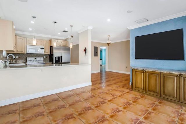 4370 SW 82nd Ave, Miami, FL 33155