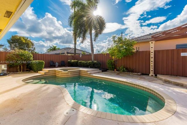 4370 SW 82nd Ave, Miami, FL 33155