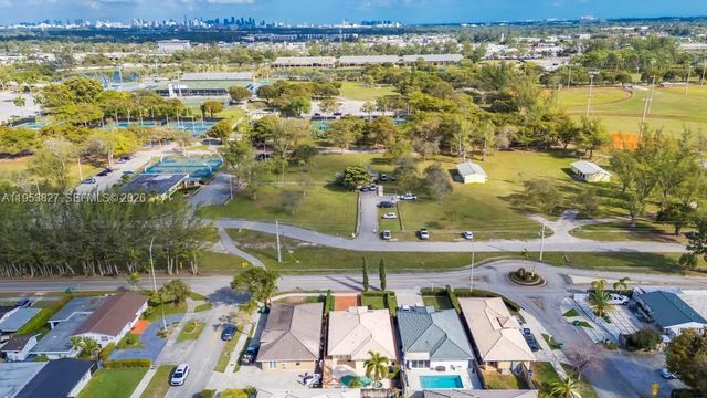 4370 SW 82nd Ave, Miami, FL 33155