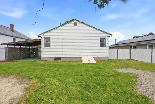 216 Toledo Avenue, Pawtucket, RI 02860