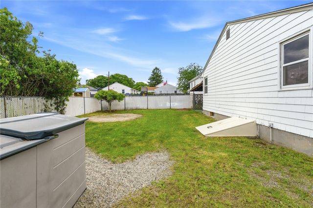 216 Toledo Avenue, Pawtucket, RI 02860