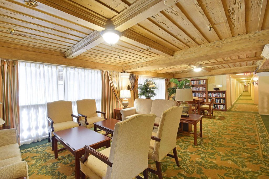 Image 18 of property listing at 235 Sunrise Avenue 3006, Palm Beach, FL 33480