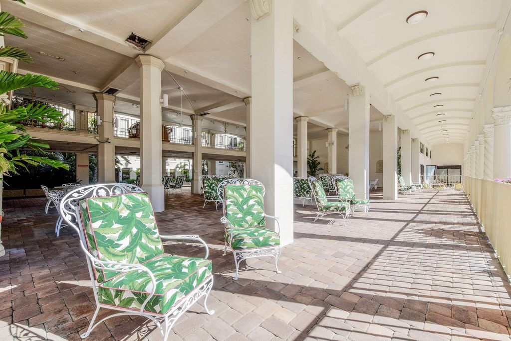 Image 19 of property listing at 235 Sunrise Avenue 3006, Palm Beach, FL 33480