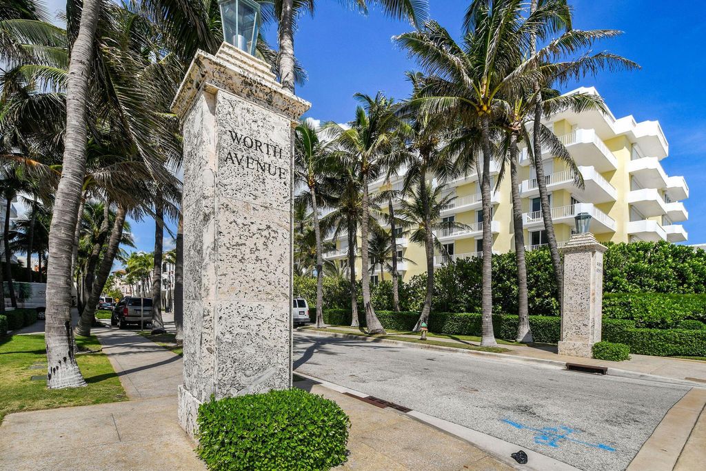 Image 26 of property listing at 235 Sunrise Avenue 3006, Palm Beach, FL 33480