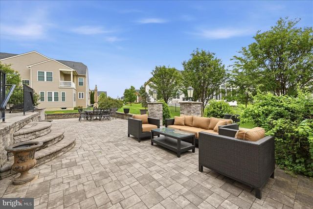 42451 MADTURKEY RUN PL, Chantilly, VA 20152