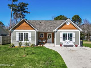 105 Bay Tree Circle, Hampstead, NC 28443