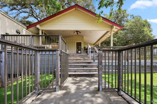 5301 Highway 128, Geyserville, CA 95441