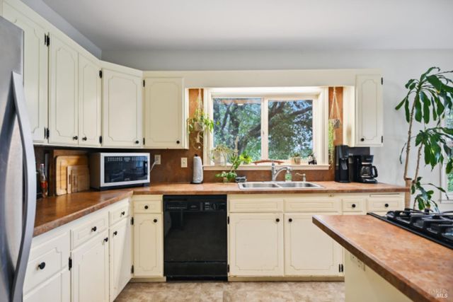 5301 Highway 128, Geyserville, CA 95441