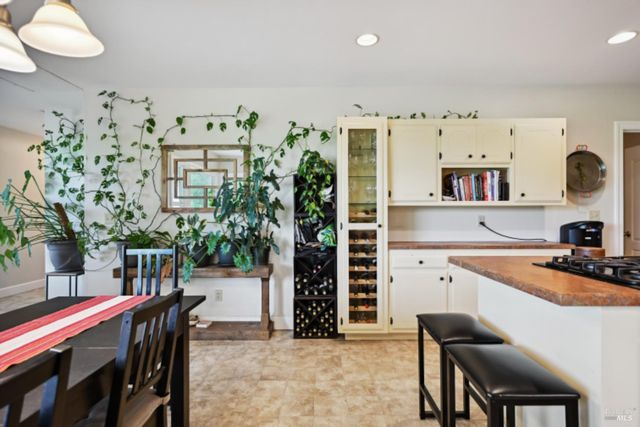 5301 Highway 128, Geyserville, CA 95441