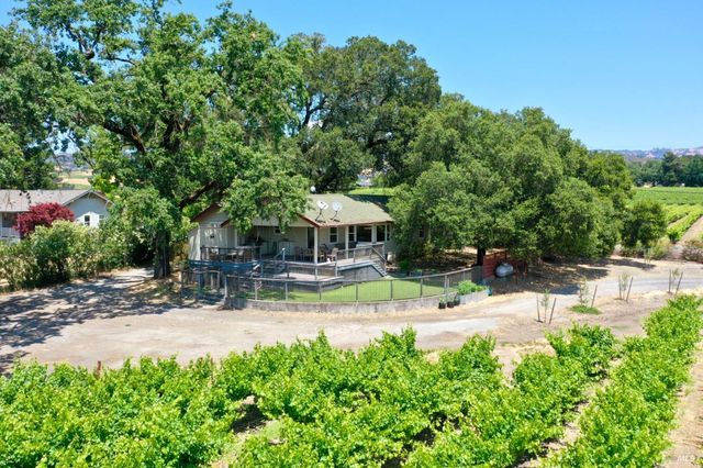 5301 Highway 128, Geyserville, CA 95441