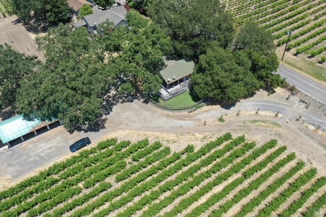 5301 Highway 128, Geyserville, CA 95441