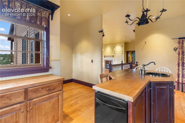 289 Cottonwood Lake Drive, Divide, CO 80814