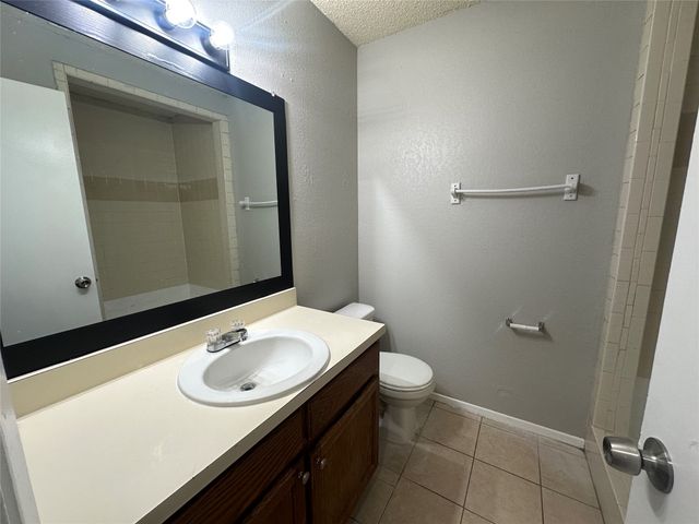 1021 Vera Court, Irving, TX 75060